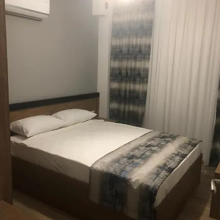 Antik Homes סייד